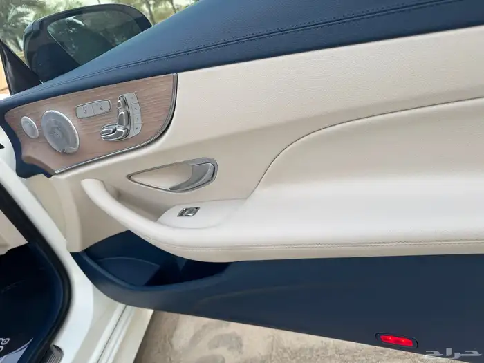 للبيع مرسيدس E300 Coupe2020 10