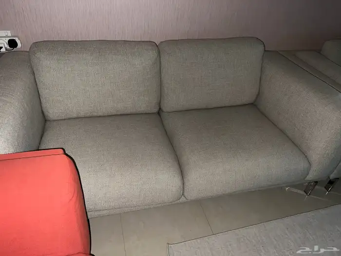 كنب ايكيا استخدام نظيف من اجل المساحة نحتاج تغيير 0