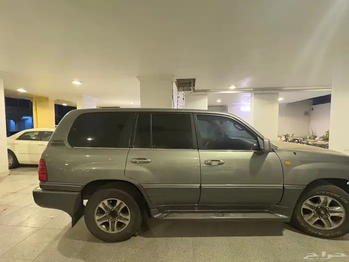 لكزس LX470 موديل 2001 6