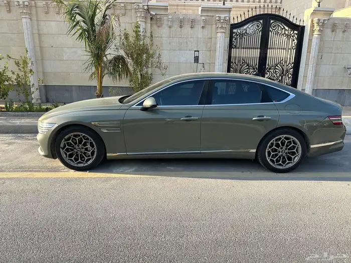 جنسس جي 80 2021 6 سلندر توين تيربو 2