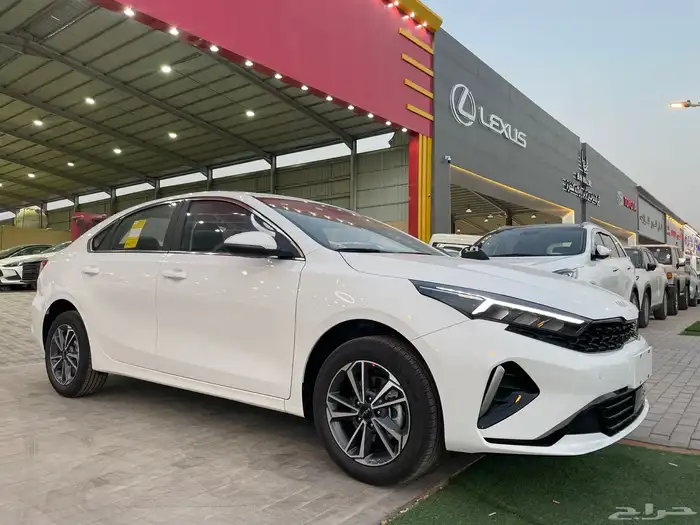 كيا سيراتو2024 K3فل كامل فتحه سقف وارد الصين (بنزين)1.6L 3