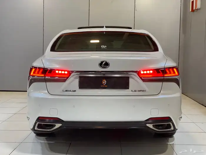 لكزس LS350 2018 بحالة نظيفة جدا 7