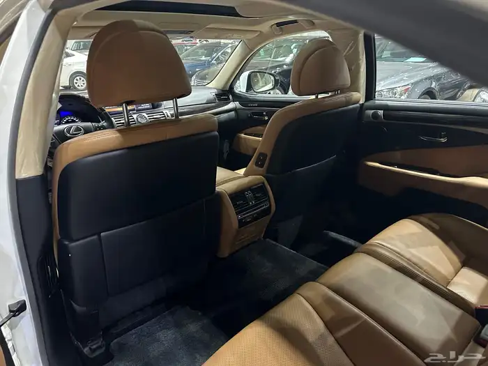 لكزس LS600 موديل 2015 فل كامل هايبرد 19