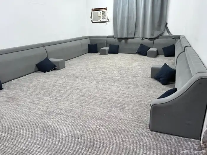 مساند مع فرشة وستاره 1
