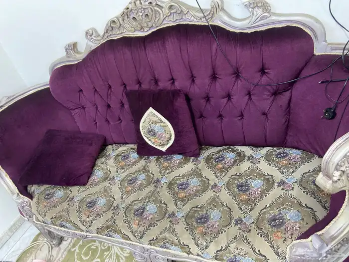 كنب للبيع باحالة جيدة جدا 0