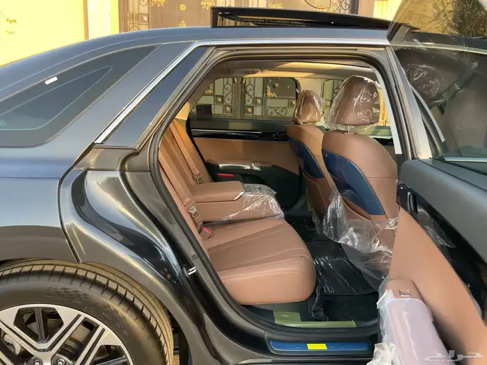 أزيرا بريميوم 2025 مالك اول ماشي 2500 كيلو فقط 21