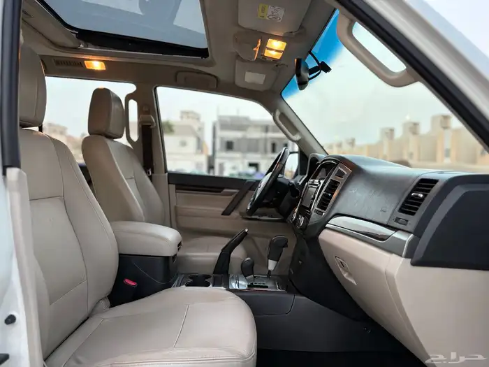 للبيع ميتسوبيشي باجيرو 2019 فل كامل 18