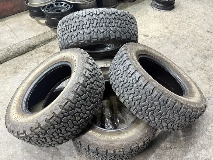 كفرات حجريه شبه جديد نظيفه مقاس 18-65-285 17