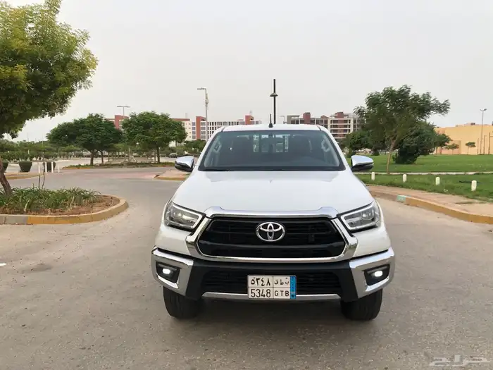 هايلوكس 2024 تمتك فل S-GLX دبل بدي وكاله ممشي 23 الف بنزين 0
