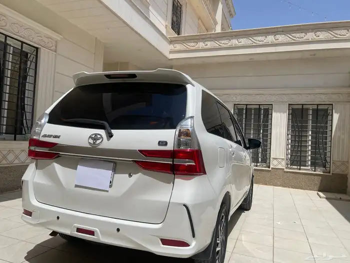 للبيع افانزا وكاله 2020ماشيه 100الف 7