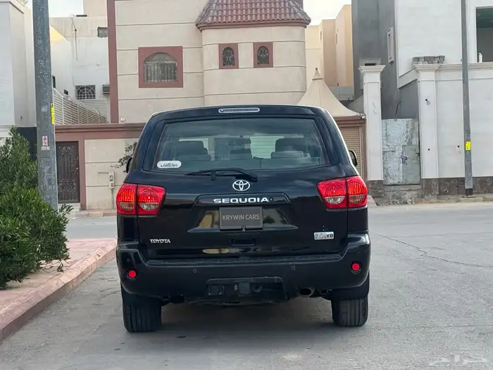 تويوتا سيكويا 2011 9