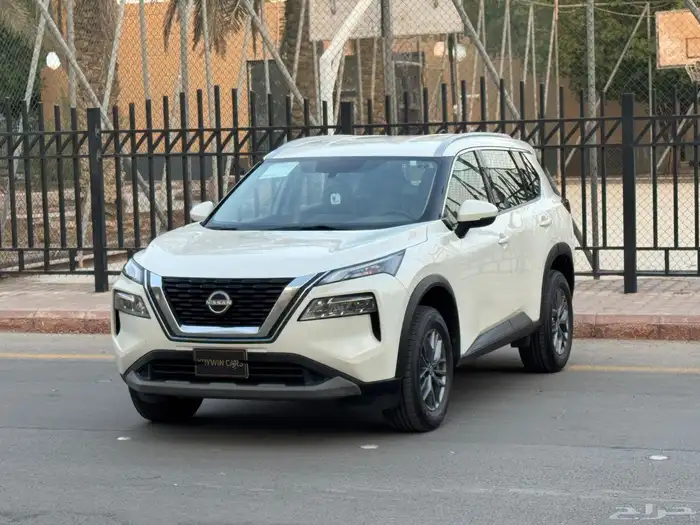 نيسان اكس تريل نص فل 2023 0
