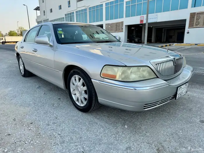 للبيع لنكولن - تاون كار 2008 Signature Limited 0