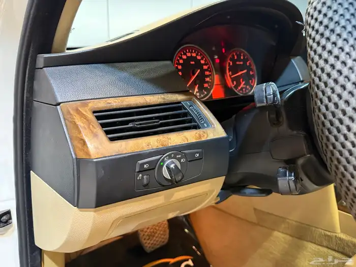 بي ام دبليو 520i 2010 (( بحالة ممتازة )) 16