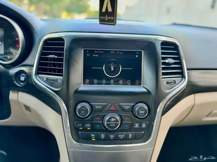 جراند شيروكي 2020 قمة النظافة V6 21
