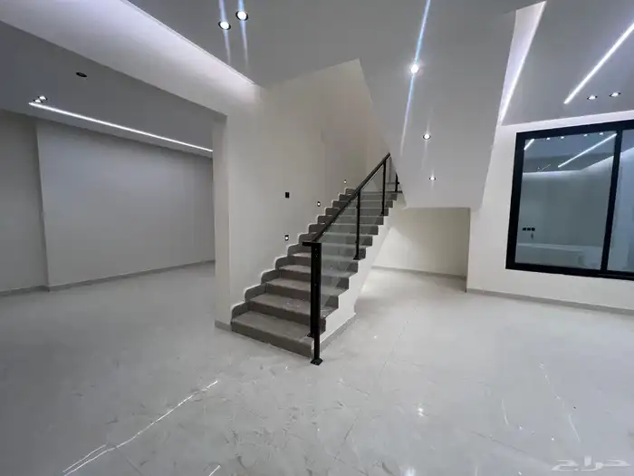 للبيع تاون هاوس علوي 3