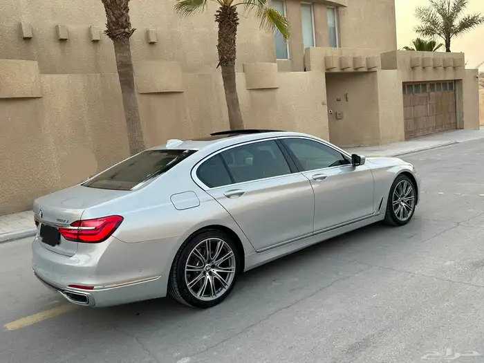 بي ام انتفجول 750 ماشي 72 الف فقط على الضمان 2017 55
