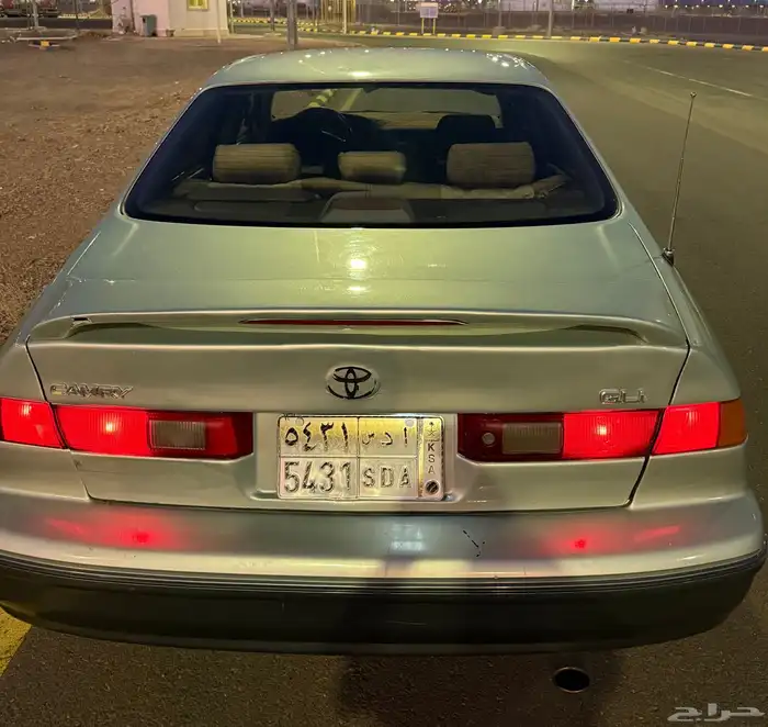 كامري نظيفه موديل 98 4