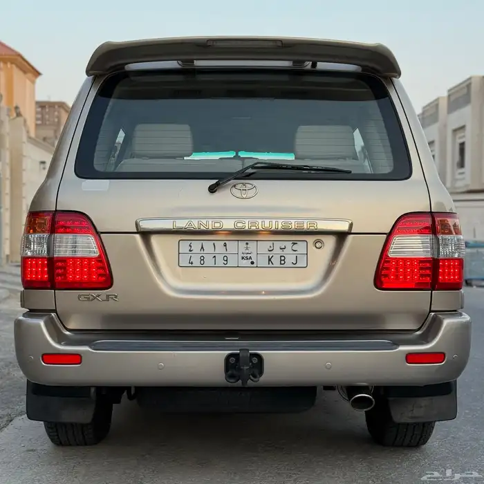 لاندكروزر GXR قير عادي - 2005 10