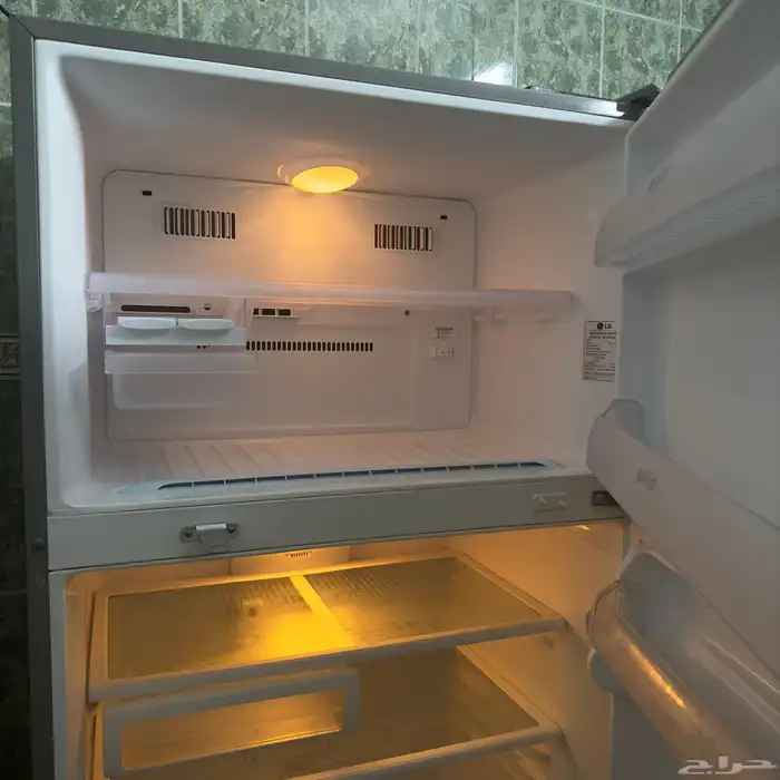 ثلاجه للبيع 2