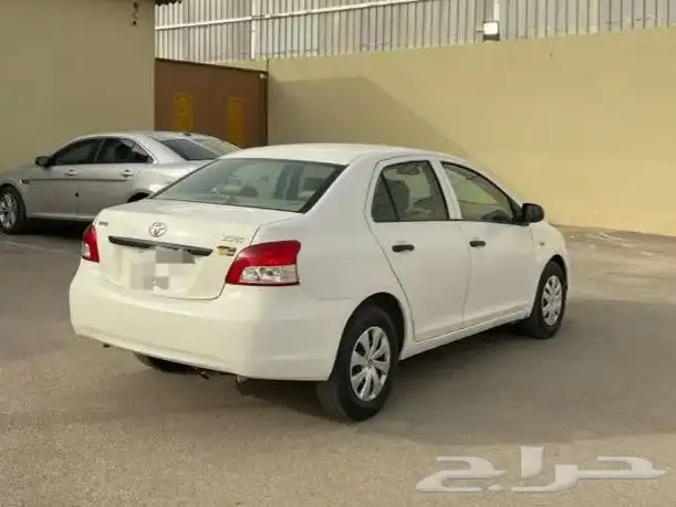 مقعد TOYOTA يارس الخلفي 1