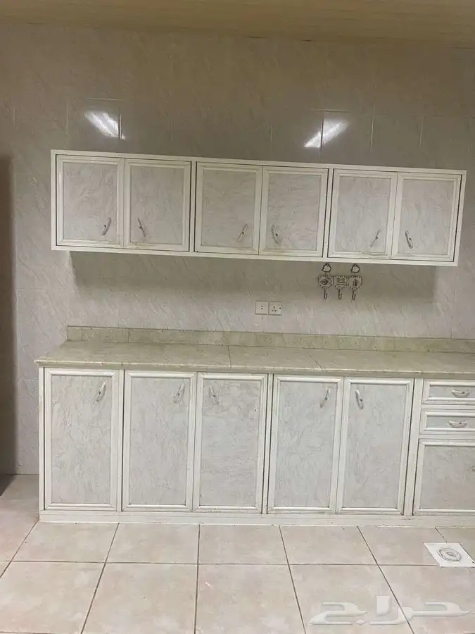 مطبخ لي البيع ومغسلة 2