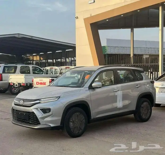 تويوتا اوربان 2025 GL 5
