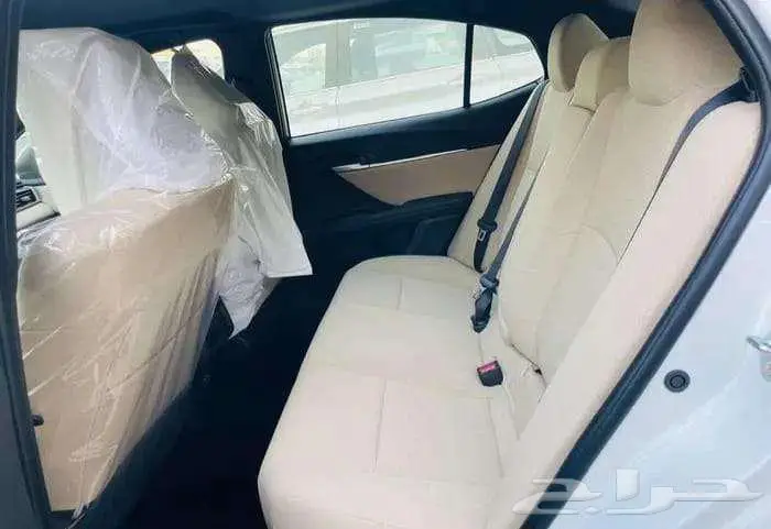 كامرى LE بنزين 2025 5