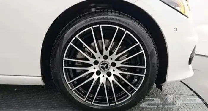 Mercedes C-Class مرسيدس سي كلاس 2025 موديل C200 Sedan 4