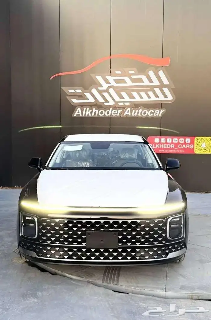 هيونداي ازيرا كلاسيك 2026 لدى الخضر للسيارات 4