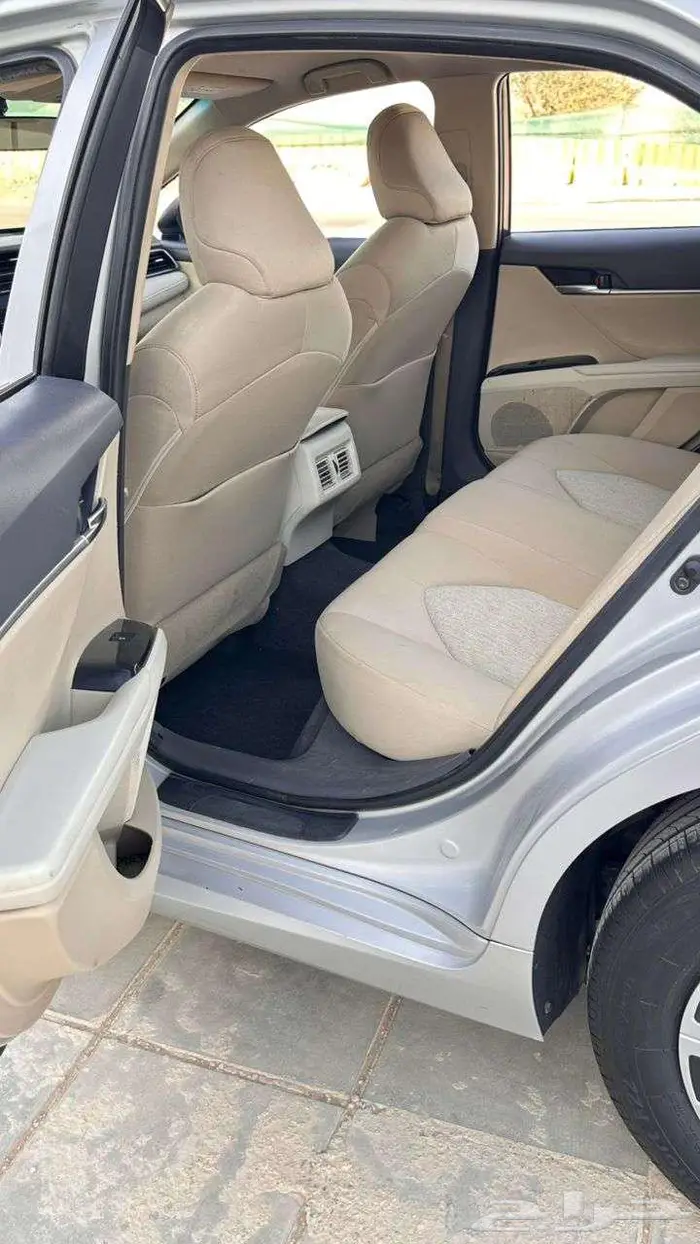 تويوتا كامري 2019 LE استاندر 12