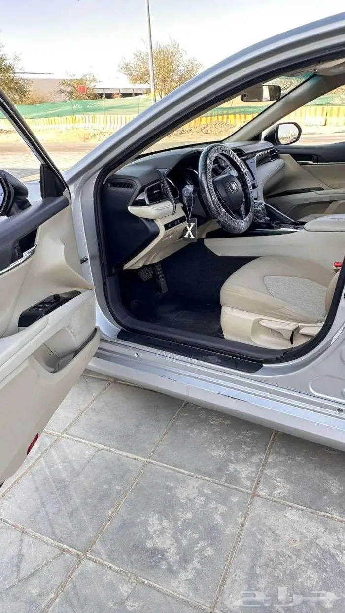 تويوتا كامري 2019 LE استاندر 4