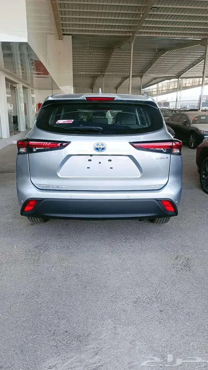 هايلاندر GLE 2025 1