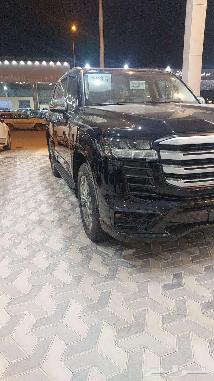 جي اكس ار L4 بنزين 2025 سعودي فل كامل اسود 8