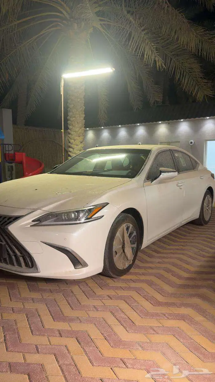 لكزس ES300 هايبرد الموديل 2024 عبداللطيف 0
