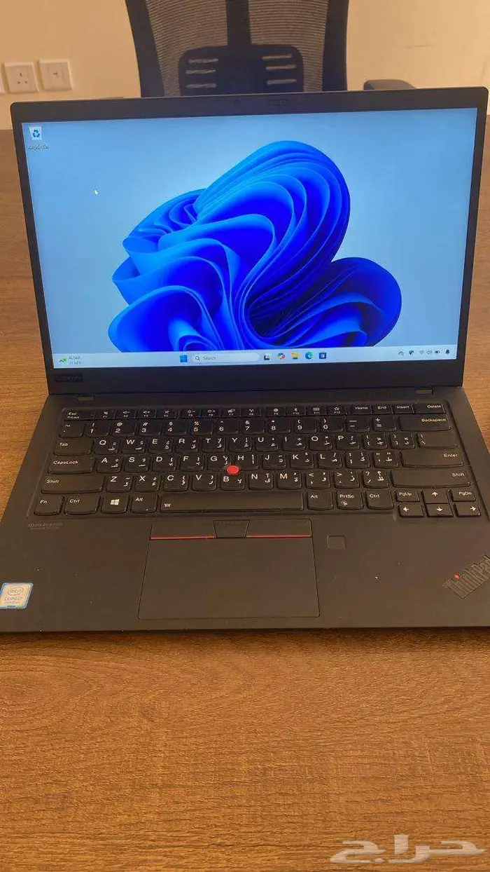 للبيع لاب توب لينوفو X1 carbon 8th gen ب 1300 0