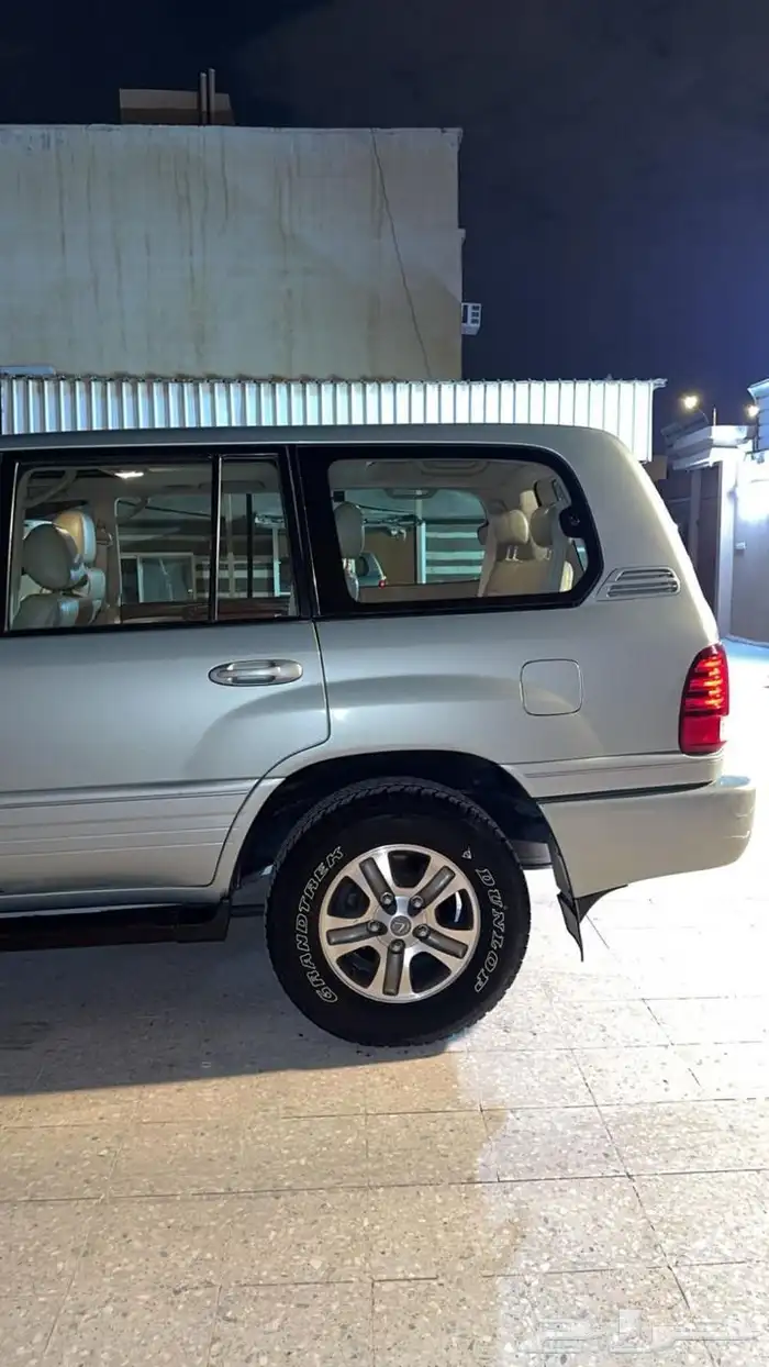 النوع  لكزس -الفئه  LX470 الممشى 223 الف -المديل  2003 11