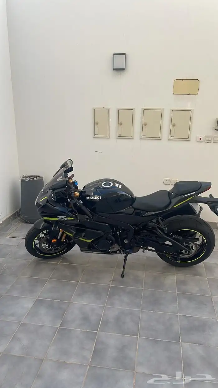 دباب سزوكي 100RR 3