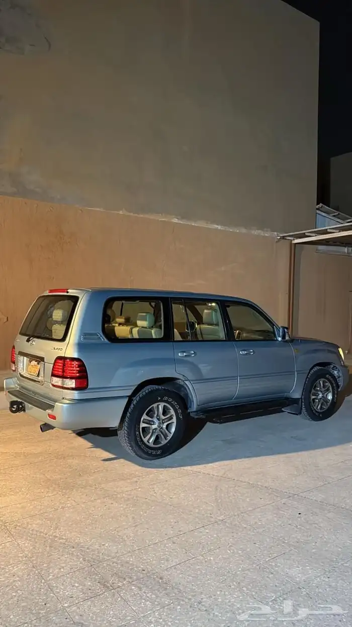 النوع  لكزس -الفئه  LX470 الممشى 223 الف -المديل  2003 13