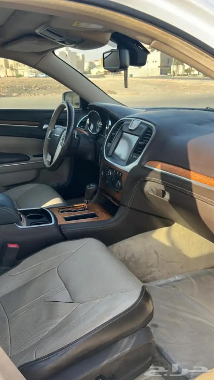 كرايزلر فل كامل 2014 V8 10