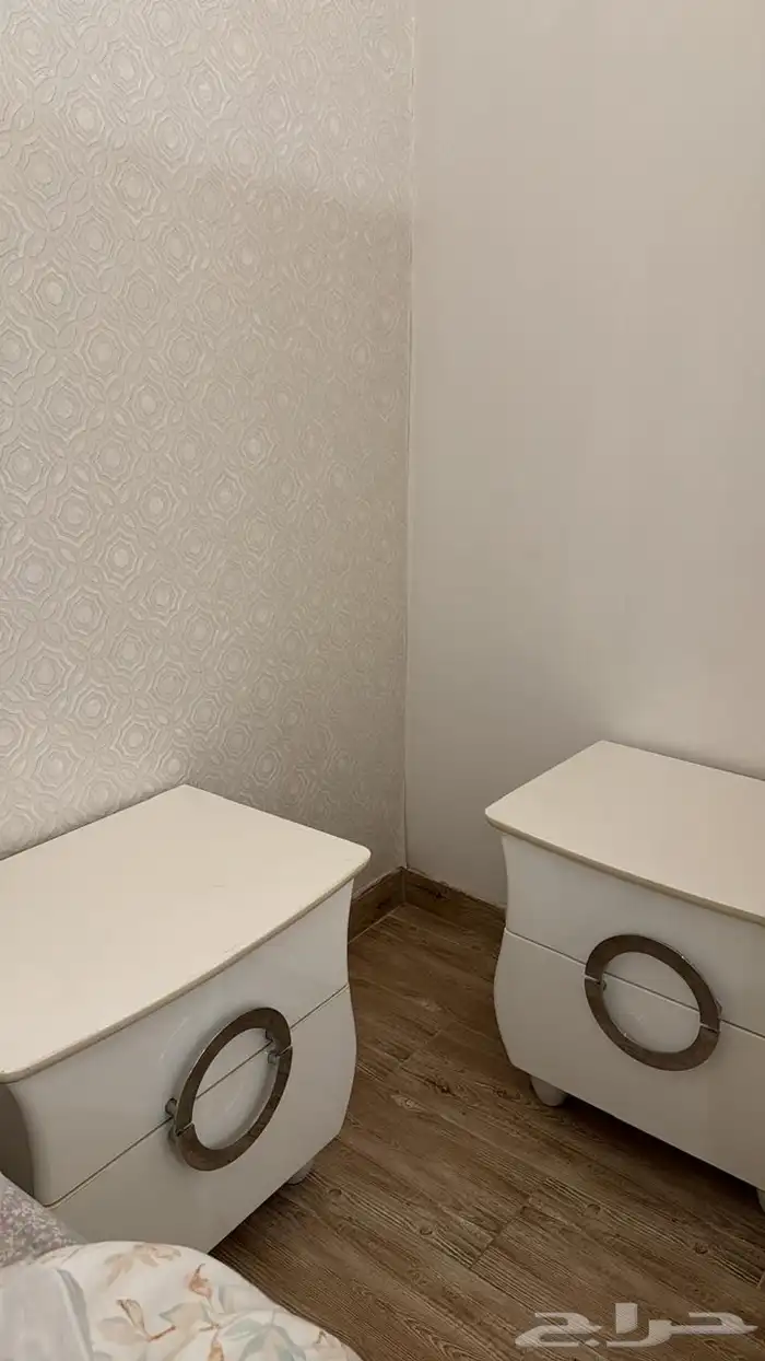 سرير نفرين مع كمدينه وتسريحه 2