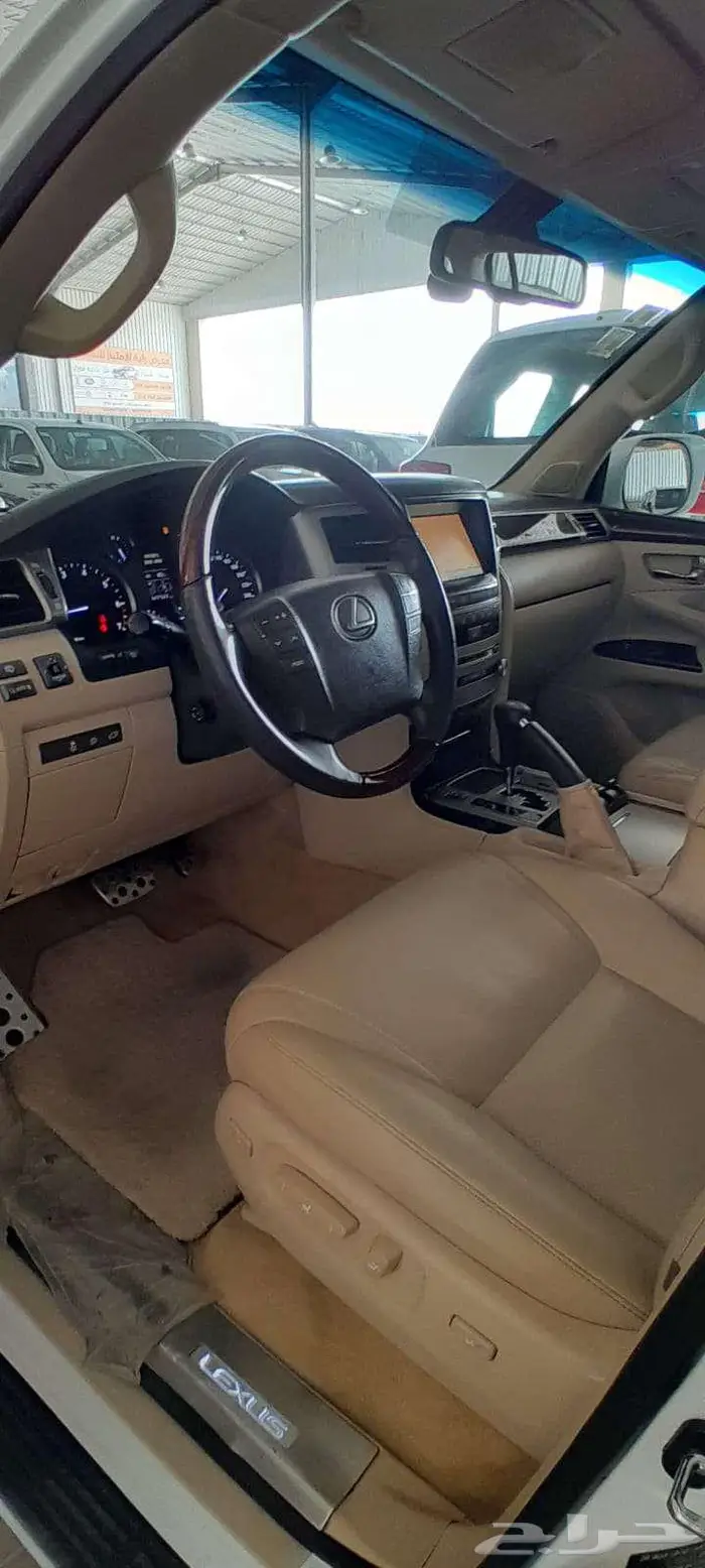 لكزس LX570 فل كامل DD البيع 147000 7