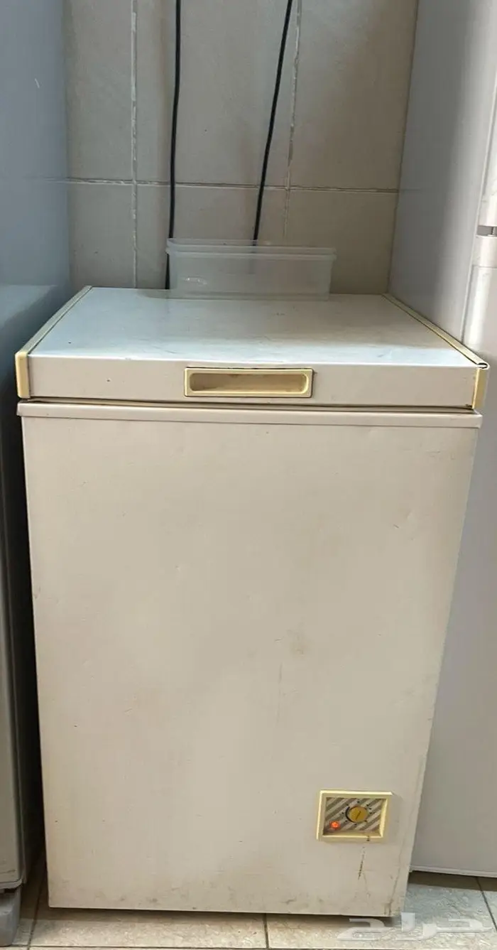 ثلاث ثلاجات ومكرويف 1