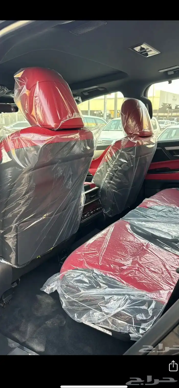 لكزس اف سبورات أسود وابيض 2025 اصفار 1