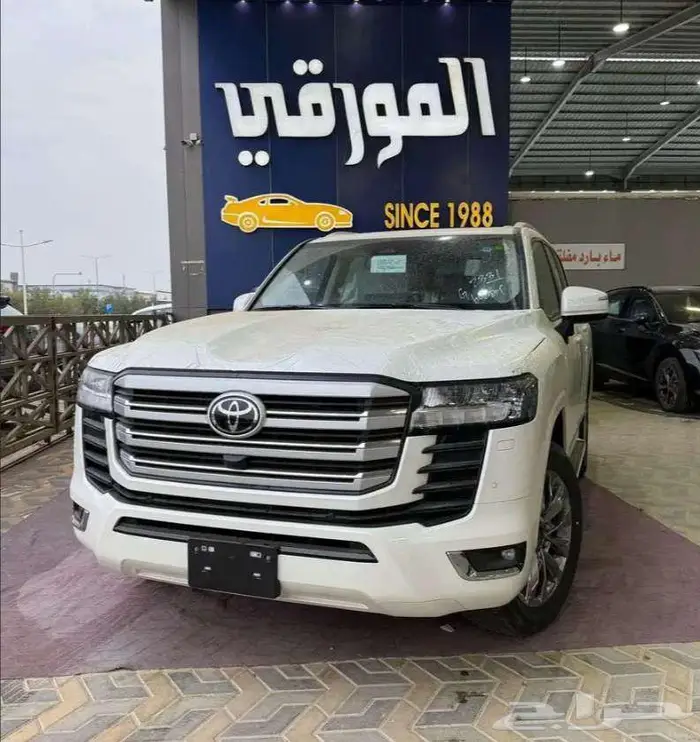لاندكروزر GXR4 بنزين 2025 0