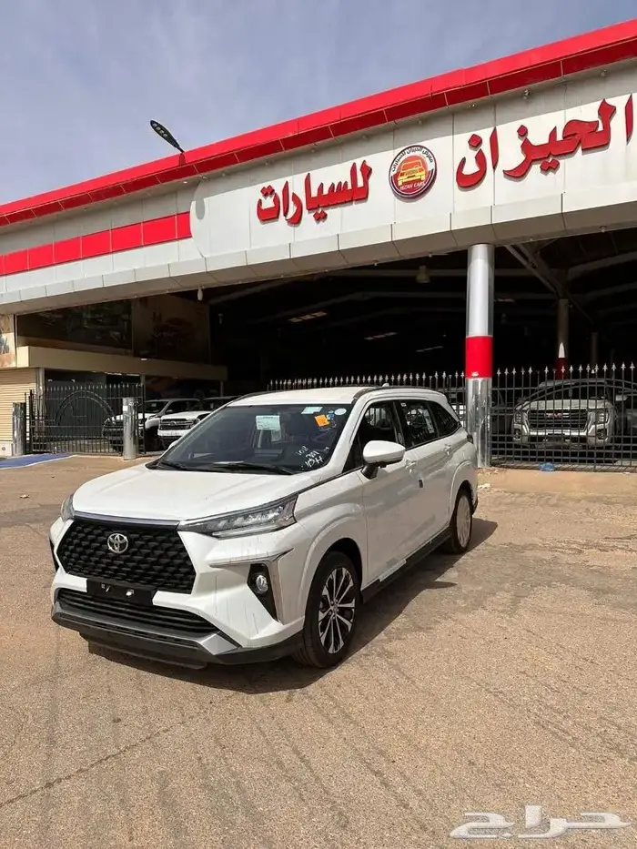 تويوتا فيلوز 2025 7 مقاعد بنزين 0