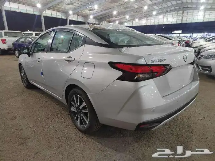 نيسان صني موديل 2024 الشكل القديم والجديد 2