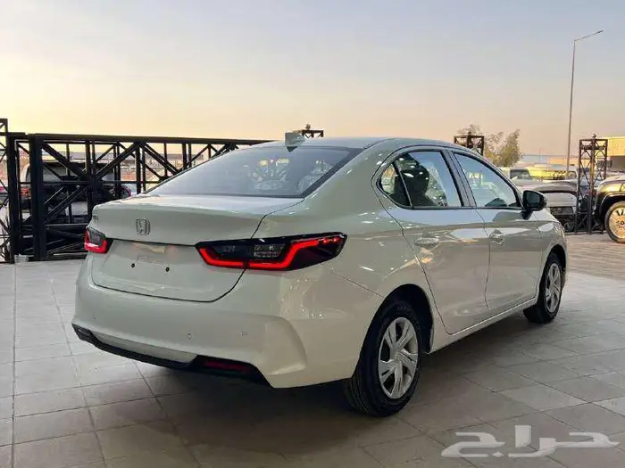 هوندا سيتي ستاندر 2025 كاش او اقساط راتب من 3600 عرض خاص 4