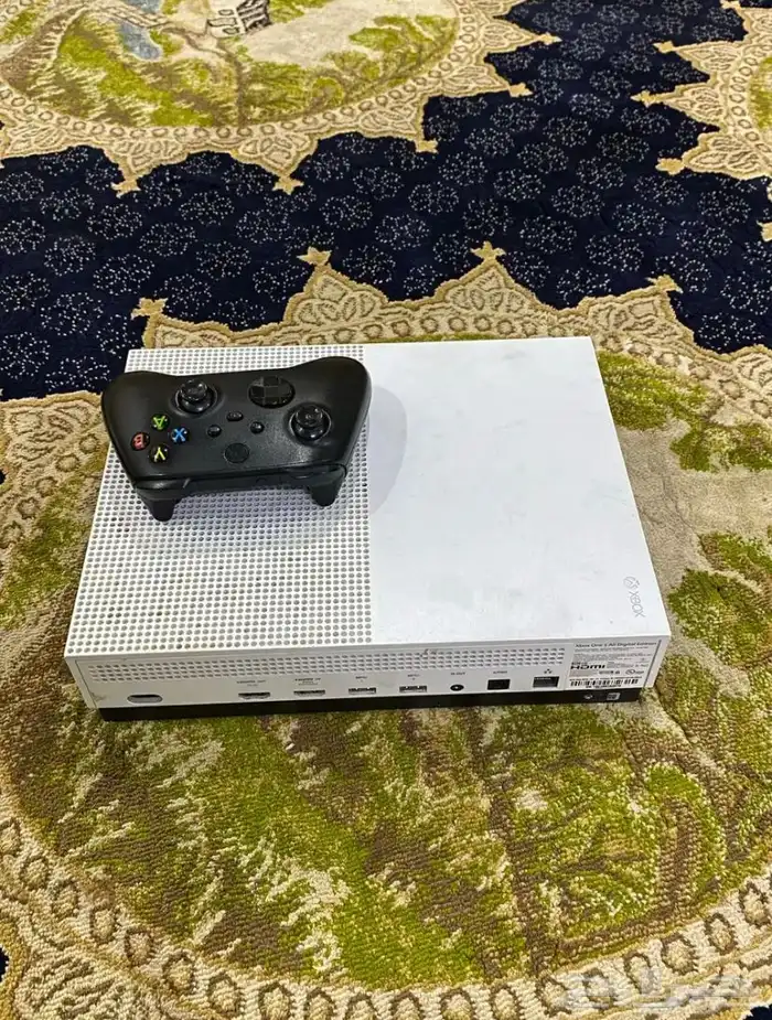اكس بوكس مع اليد و الاسلاك و الجهاز نضيف لايشكو من شي 1
