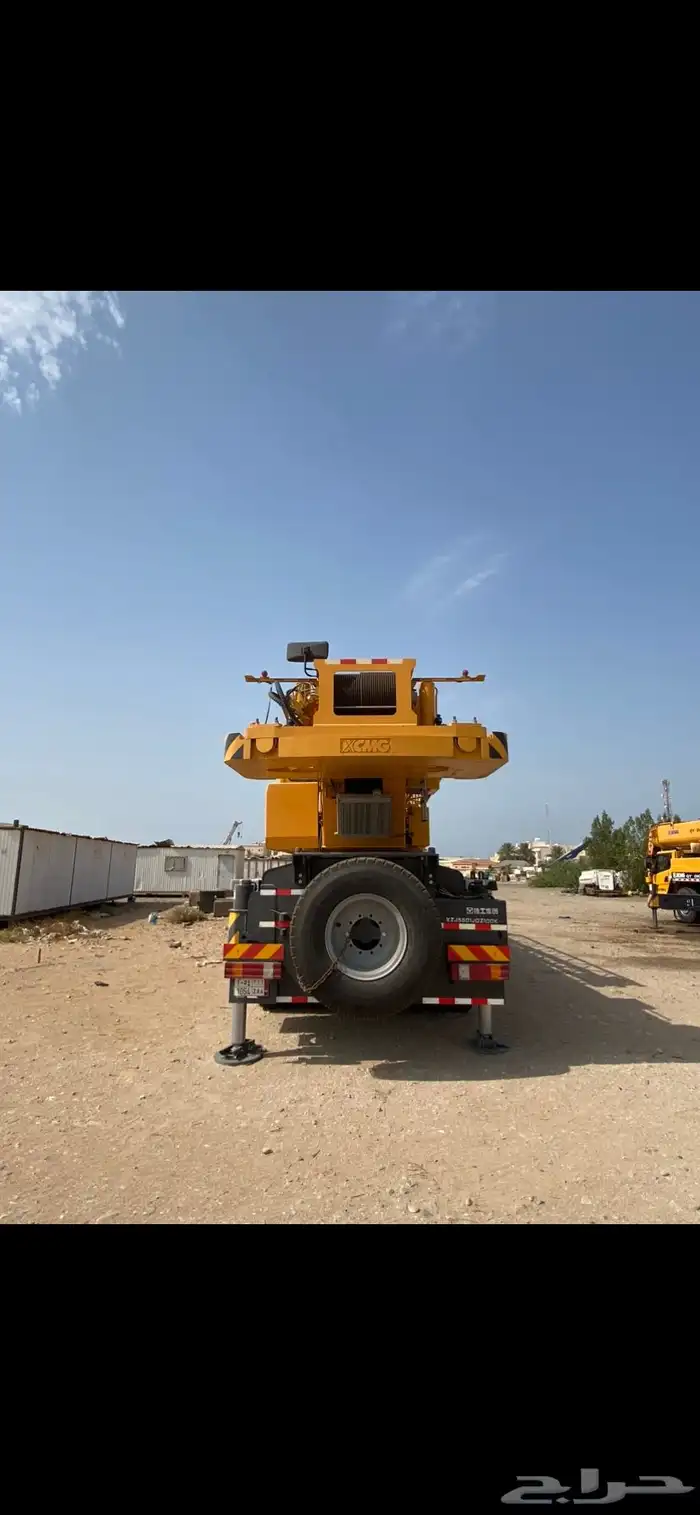 كرين متحرك XCMG QY100K5C (100 طن) للإيجار 3
